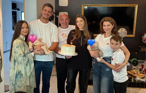 Roxana Nemeș, în culmea fericirii. Gemenii ei au împlinit o lună de viață. „Cele mai frumoase daruri de la Dumnezeu”