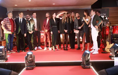 Glumele lui Shurubel și Bogdan Ciudoiu au stârnit râsete în sală, la Gala TVMania 2025. Ce au spus pe scenă după ce „Vorbește lumea” a pierdut trofeul în fața lui Răzvan și Dani