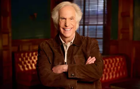 History Channel aduce o nouă premieră: seria-documentar „Istoria periculoasă cu Henry Winkler”. Ce promite producția