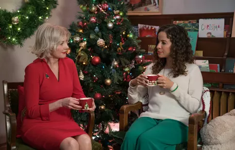 Filme romantice de Crăciun la AXN White. Ce titluri sunt programate în noiembrie