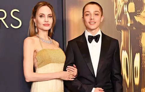 De la Hollywood la ringul de box: Knox Jolie-Pitt impresionează cu noul său look. Cum arată acum fiul de 17 ani al Angelinei