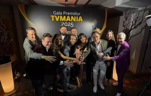 „Neatza cu Răzvan și Dani”, desemnată cea mai bună emisiune de divertisment de zi la Gala TVMania 2025. Ședință foto inedită cu întreaga echipă