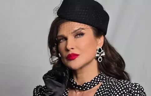 Monica Bîrlădeanu, apariție elegantă la gala aniversară PRO TV: „O seară de vis pentru noi”. Ce rochie a ales actrița