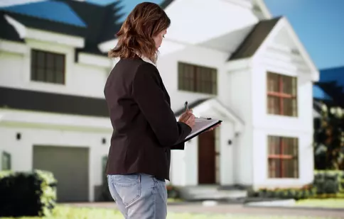 Studiu Imobiliare.ro: Câtă încredere au românii în dezvoltatori și agenți imobiliari?