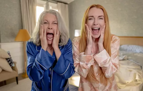 „Vinerea și mai trăznită” este disponibil pe  Disney+. Ce se întâmplă în filmul cu Jamie Lee Curtis și Lindsay Lohan în distribuție
