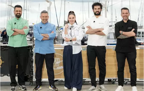 Spectacol la „Chefi la cuțite”, 1 decembrie 2025: al patrulea cuțit de aur al sezonului și o nouă luptă pentru amulete