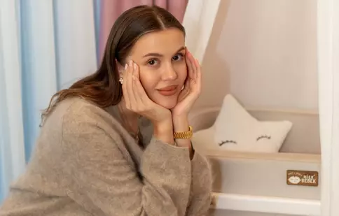 Emily Burghelea, o lună de tratament postpartum în Hong Kong și un incident care i-a speriat familia. Ce s-a întâmplat