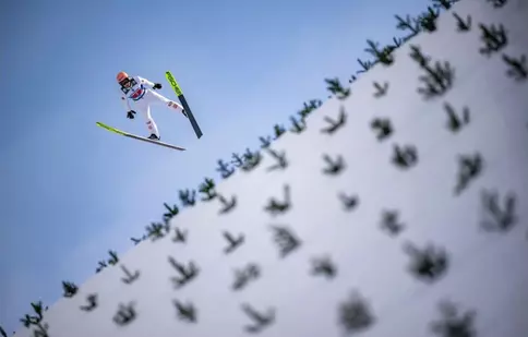 Cine transmite Turneul Celor Patru Trambuline, cea mai importantă competiție din cadrul Cupei Mondiale de sărituri cu schiurile