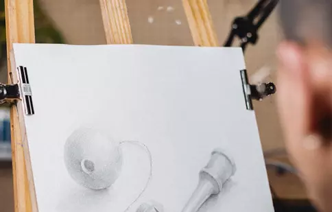 Kendama: jocul care îmbină distracția cu dexteritatea