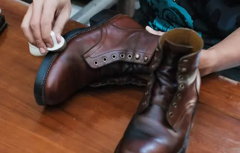 Cum să cureți și să întreții cizmele de zăpadă pentru a dura mai mult?