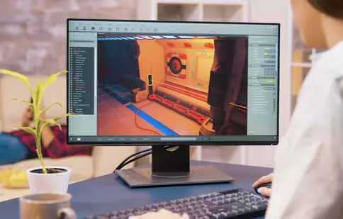 Avantajele unui monitor 4K pentru biroul tău: cum să economisești la achiziție folosind un card de credit