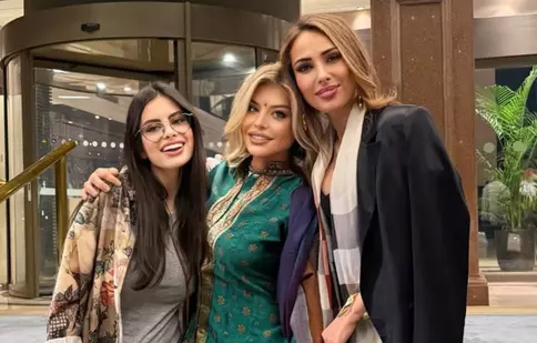 Loredana Groza, imagini rare din India alături de fiica ei și Iulia Vântur. Locul unde spune că se simte „acasă”