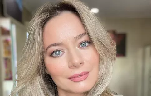 Răspunsul Laurei Cosoi la întrebarea „Și… mai încercați până vine băiatul?”: „Pentru noi, copiii nu sunt un plan, ci un dar - Mesajul vedetei Antena Stars