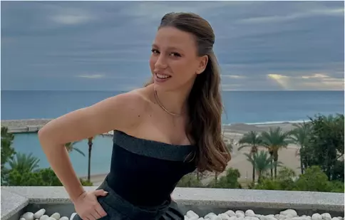 Serenay Sarıkaya, apariție care a cucerit Instagramul: ținuta roșie care a strâns mii de aprecieri
