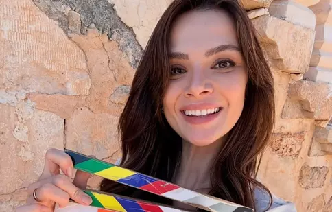 Sinem Ünsal strălucește în serialul turcesc „Uzak Şehir” și cucerește publicul internațional. Actrița a jucat în „Doctorul minune”