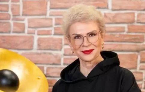 Teo Trandafir, dezvăluire surprinzătoare în platoul „Follow Us”. Prezentatoarea Kanal D a dormit în același pat cu Julio Iglesias