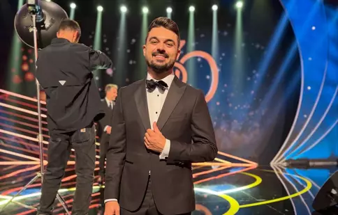 Bogdan Ciudoiu, imagini inedite din copilărie! Detaliul emoționant pe care prezentatorul „Vorbește lumea” l-a recunoscut public