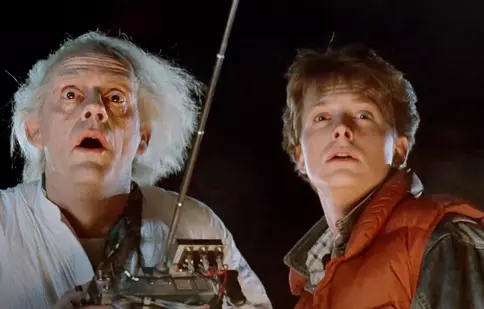 Reuniune de gradul zero: Michael J. Fox și Christopher Lloyd, din nou împreună la 40 de ani de la lansarea „Înapoi în viitor”
