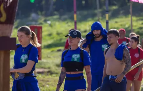 Delia Salchievici, pusă la zid de colegi la Desafio.  Gestul banal care a aruncat în aer tabăra Visătorilor: „Aș face orice să nu mai fie aici”