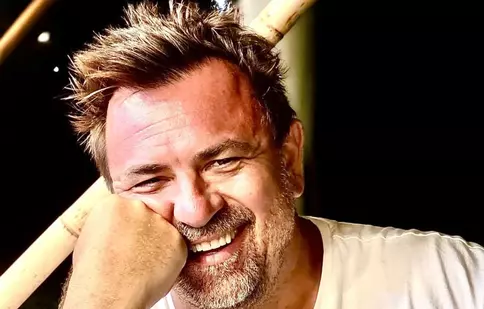 Peripeții pentru Horia Brenciu: Artistul se întoarce singur în România cu trei escale. Ce se întâmplă cu restul familiei în Kuala Lumpur