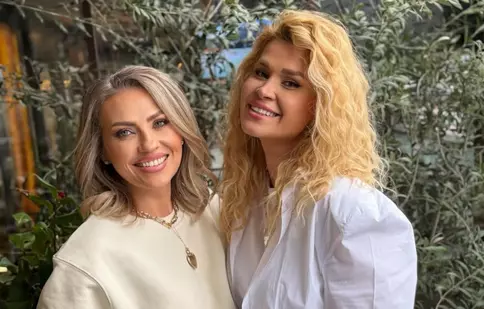 Cine este Oana Tomoiagă, partenera Mirelei Vaida la Asia Express 2026: S-a căsătorit la 22 de ani, dar a divorțat după 3 ani. Ce legătura are cu regretata Mărioara Murărescu