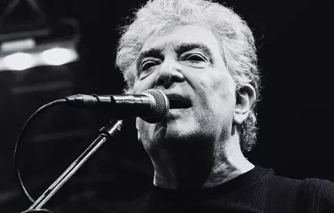Mugurel Vrabete, basistul formației Holograf, a murit. Mesajul sfâșietor al colegilor de scenă