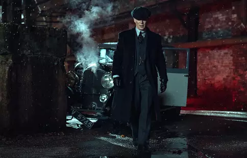 Tommy Shelby se întoarce: Tot ce trebuie să știi despre filmul „Peaky Blinders: Bărbatul nemuritor” înainte de premiera pe Netflix