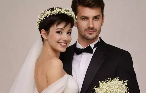 Karina Jianu și Vlad Udrescu, mire și mireasă! Imaginea virală care a pus pe jar fanii serialului „Ana, mi-ai fost scrisă în ADN”