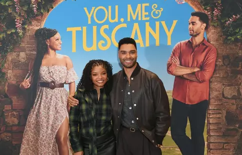 O minciună nevinovată și un decor de vis: comedia romantică „Tu, eu și Toscana” cucerește cinematografele. Dată de lansare în România