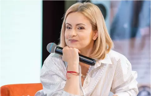 Simona Gherghe, anunț neașteptat după 9 ani de căsnicie. „Viața cu doi copii nu e ca pe Instagram!”