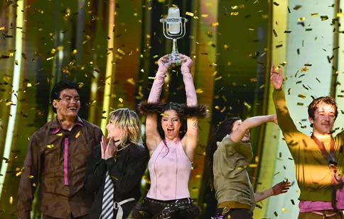 Bulgaria dă lovitura la Eurovision 2026! Dara a aruncat în aer scena de la Viena cu piesa „Bangaranga”