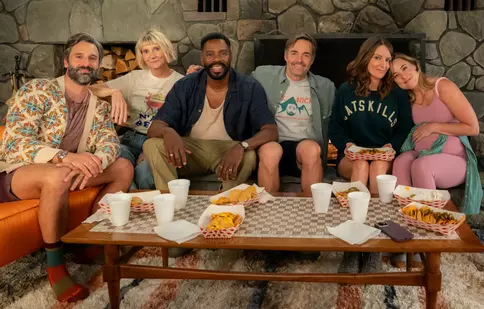 „Patru anotimpuri” revine pe Netflix cu sezonul 3. David Tennant, în centrul noilor povești