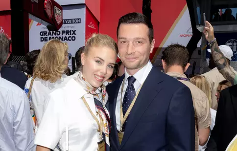 FOTO | Cuplul momentului: Prințesa Maria Carolina, prințesă italiană de 22 de ani se iubește cu liderul extremei drepte din Franța. Cum s-au afișat la Monaco