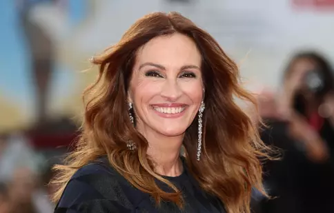 Julia Roberts, apariție rară alături de fiul ei, Henry. Tânărul a împlinit 19 ani și este mai înalt decât mama lui