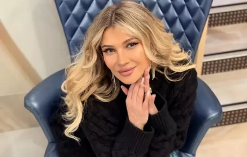 Lora a izbucnit în lacrimi la „Furnicuțele”. Mărturisirea dureroasă despre mama sa: „A fost o mamă bună”