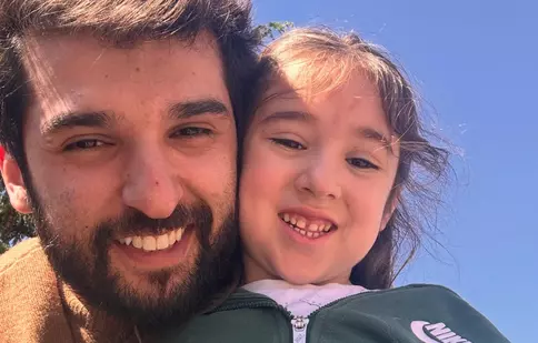 Chef Richard Abou Zaki, imagini adorabile din vacanță! Cum s-a fotografiat alături de fiica lui, Carlotta: „Prima zi la mare”