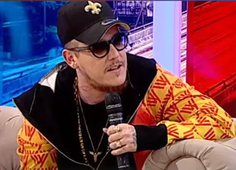 whats-up-noua-iubita-9