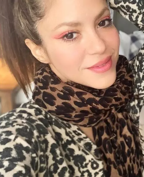 Shakira-3