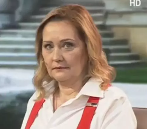 elena lasconi 22