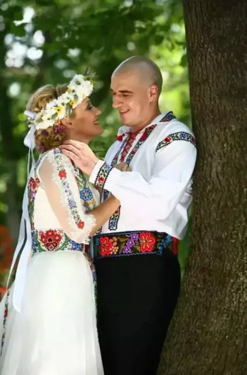 Elena Lasconi și soțul (2)