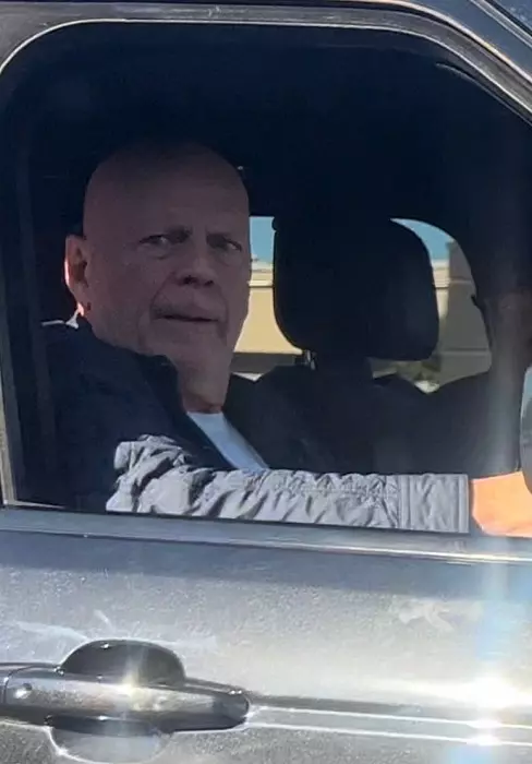 *EXCLUSIVE* Bruce Willis is seen cruising around Brentwood