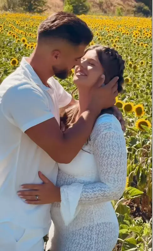 Iancu Sterp și Denisa Coțolan vor deveni părinți  (5)