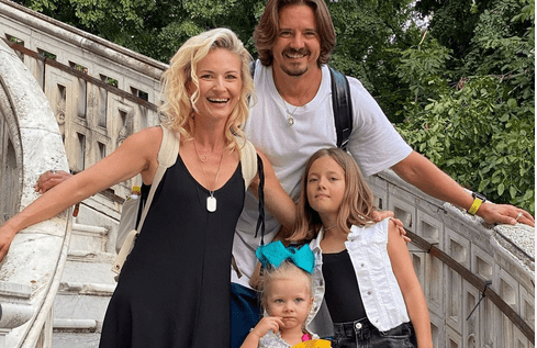 screenshot-2023-01-19-at-18-52-00-elwira-petre--cautare-google