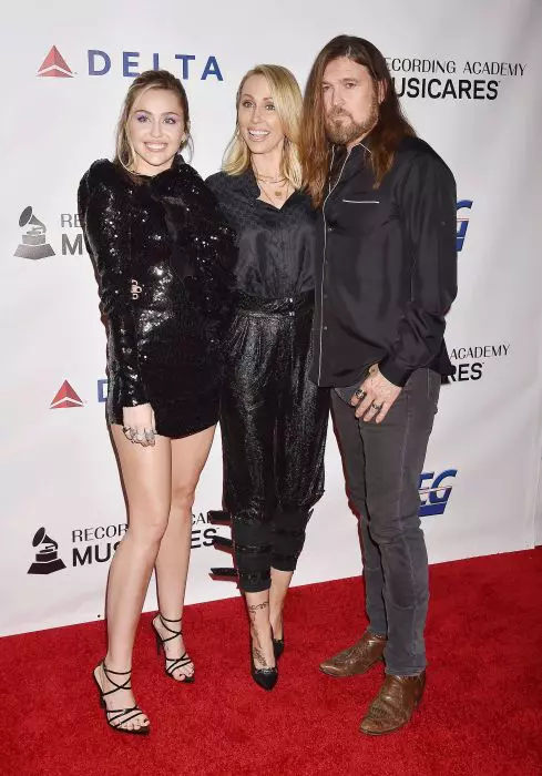 Billy Ray, Miley si Tish