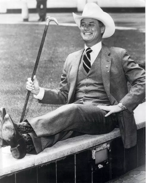 Larry Hagman in 1971