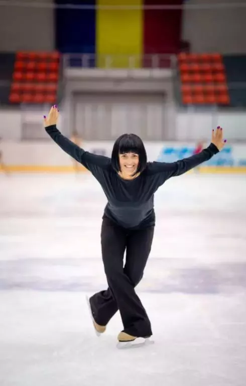 simona-punga-dancing-on-ice-2