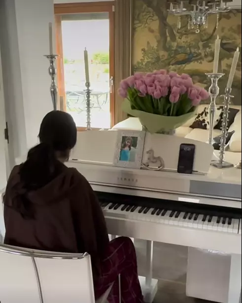 andreea-marin-violeta (4)