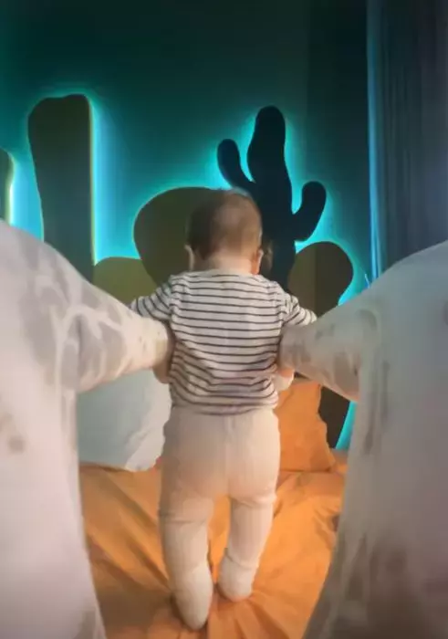 theo-rose-casa-8