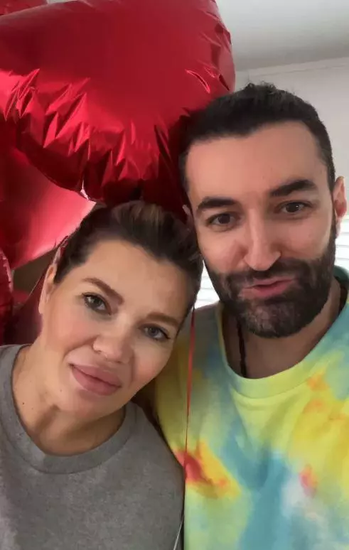 gina-pistol-s-a-externat-1