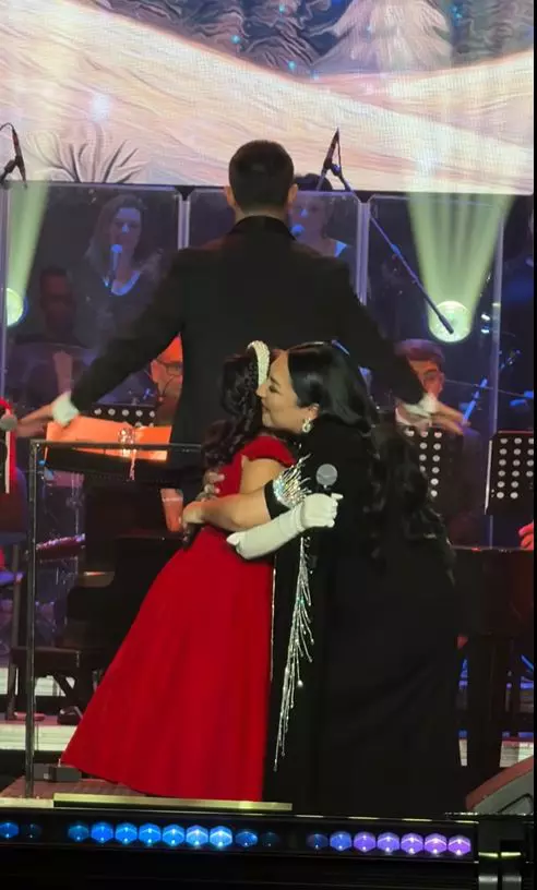 Eva Măruță, după ce a cântat cu mama ei pe scenă  (2)